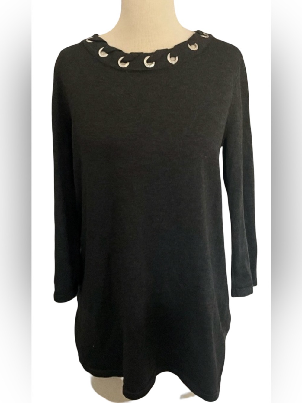 Cable & Gauge Black Sweater Women’s Large Silver Grommet Neckline Long Sleeve